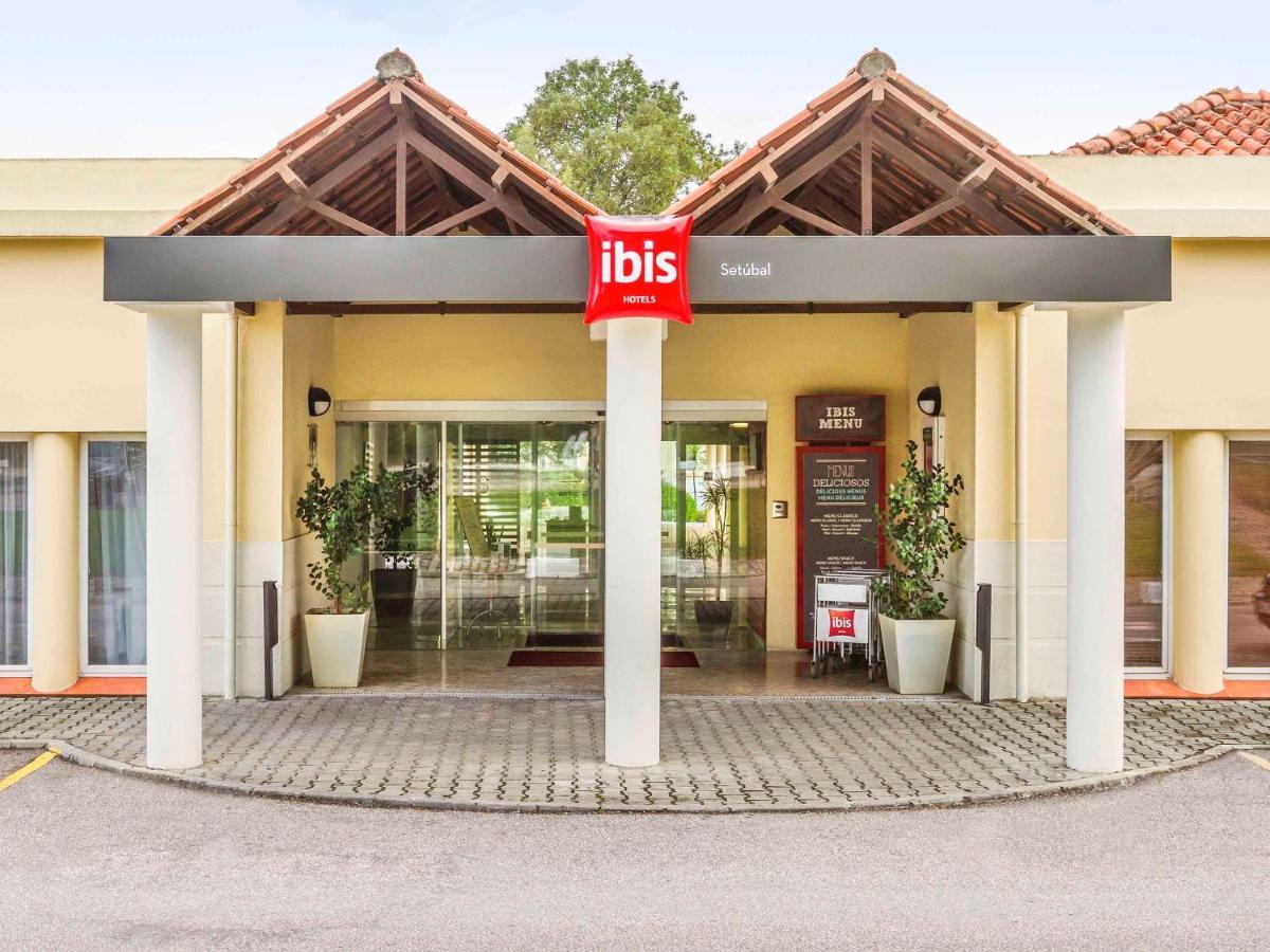 Hotel ibis Setúbal Buitenkant foto